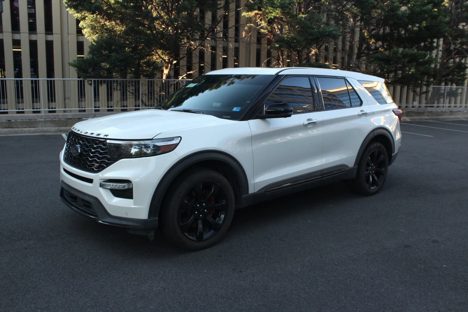 Used 2022 Ford Explorer ST w/ Equipment Group 401A AWD/4WD image 12