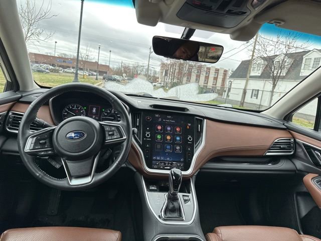 Used 2022 Subaru Outback Touring image 3