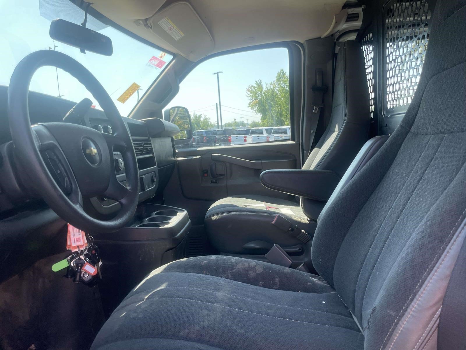 Used 2019 Chevrolet Express 2500 w/ Driver Convenience Package RWD image 11
