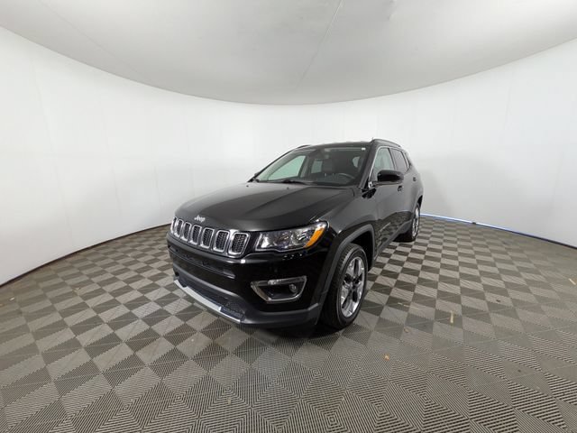 Used 2019 Jeep Compass Limited w/ Safety & Security Group AWD/4WD image 27