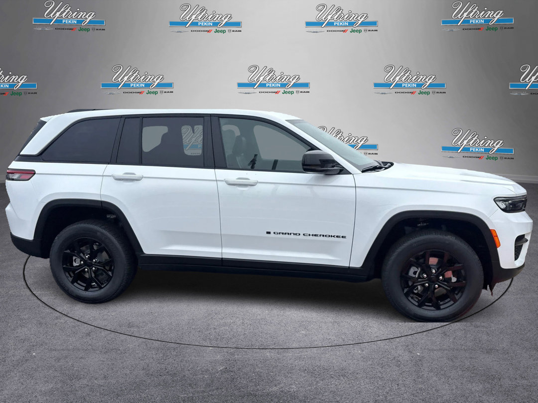 New 2025 Jeep Grand Cherokee 4WD image 2