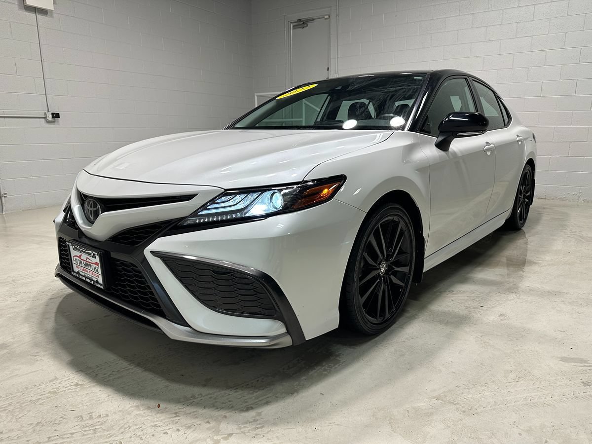 Used 2022 Toyota Camry XSE w/ Carpet Mat Package (TMS) FWD image 19