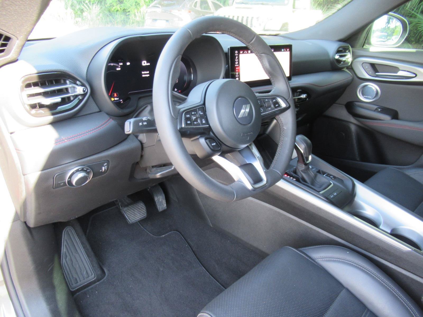 Used 2024 Dodge Hornet GT AWD/4WD image 18