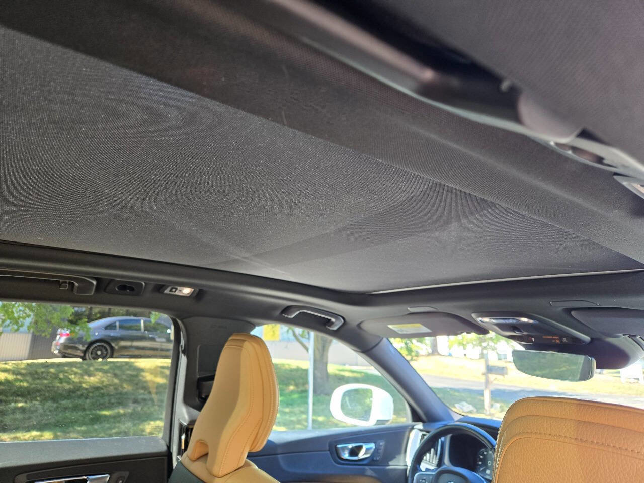 Used 2020 Volvo XC60 T5 Momentum AWD/4WD image 22