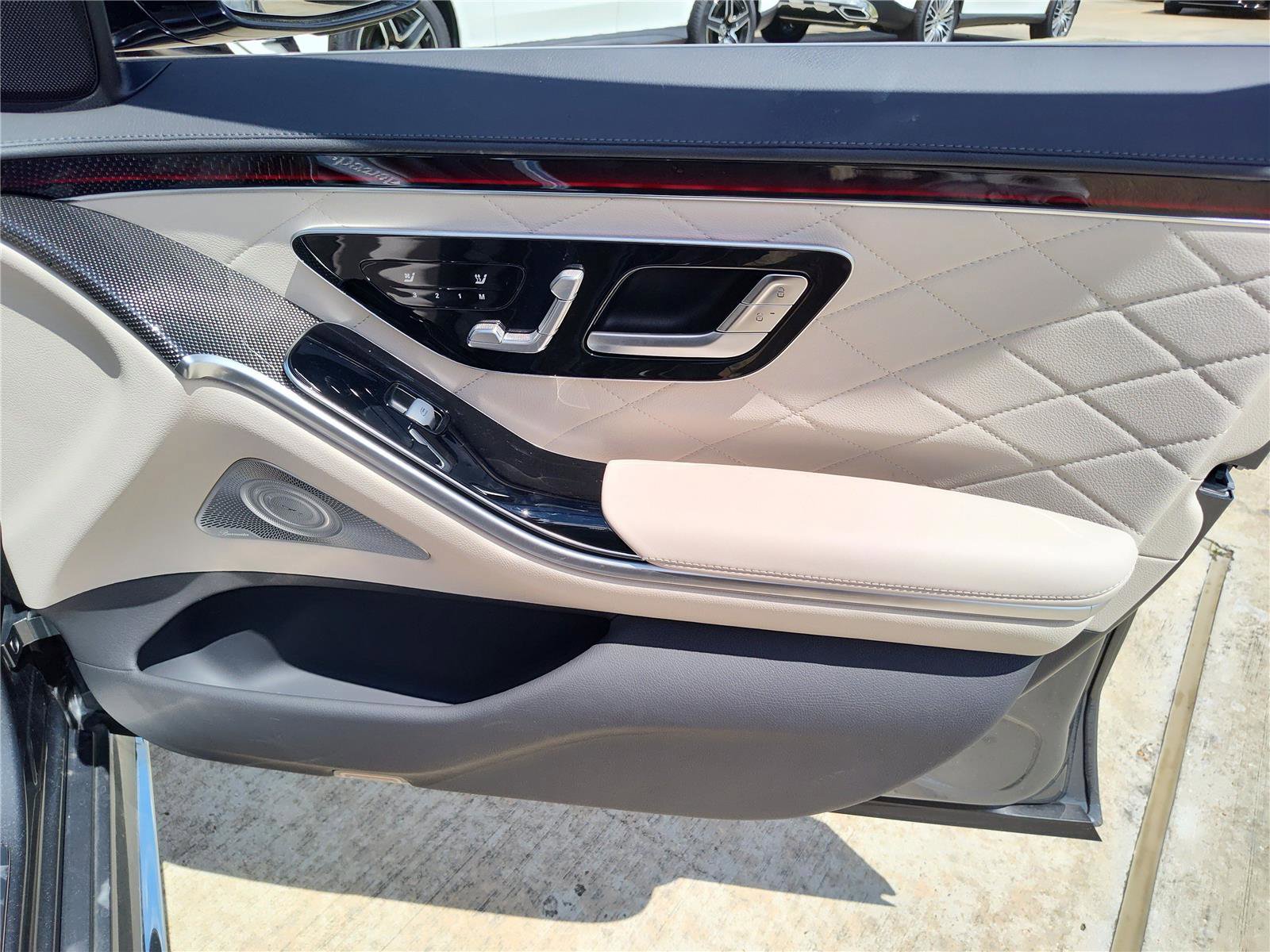 New 2025 Mercedes-Benz S 580 4MATIC Sedan image 22