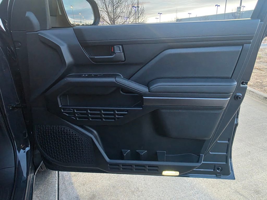 Used 2025 Toyota 4Runner SR5 image 30