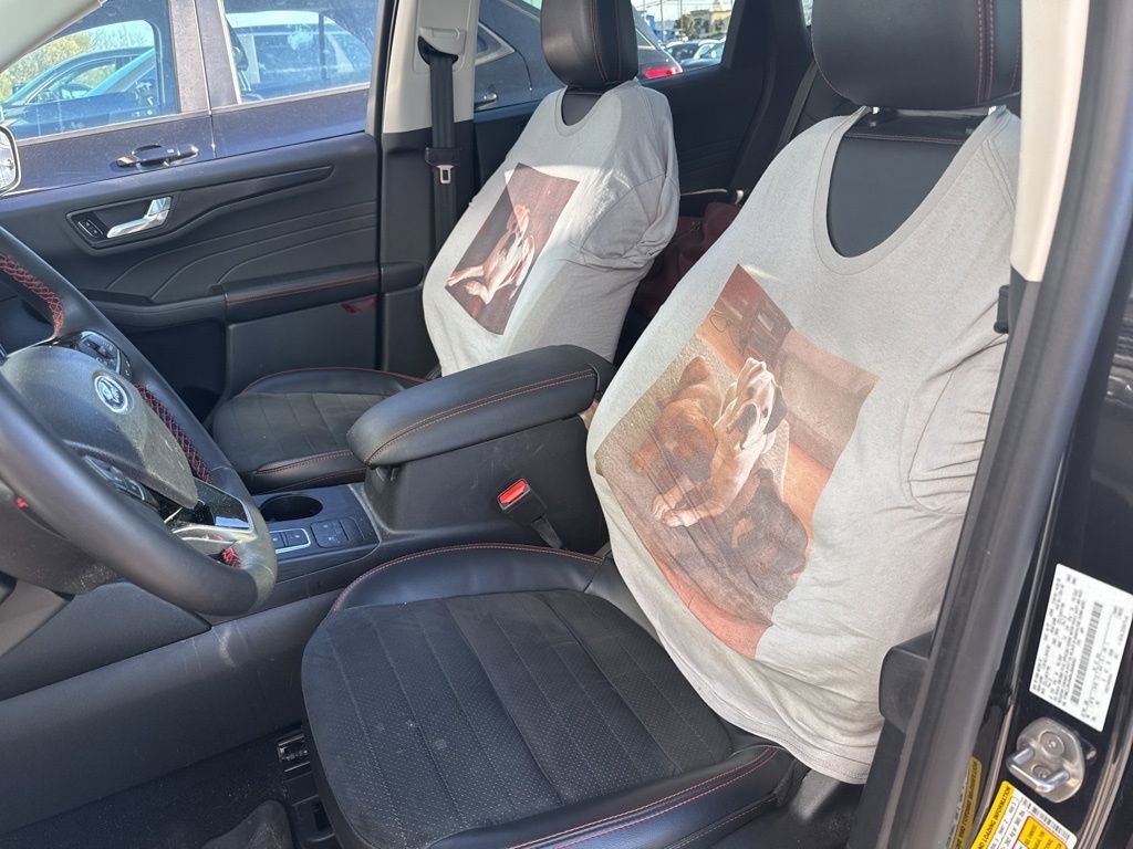 Used 2022 Ford Escape SEL w/ SEL Stealth AWD Package image 5