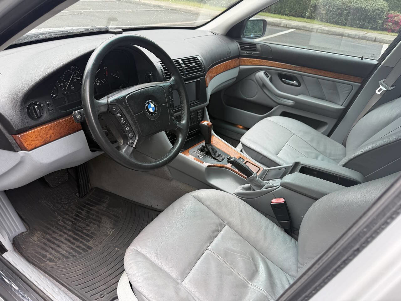 Used 2000 BMW 528i Sedan RWD image 11