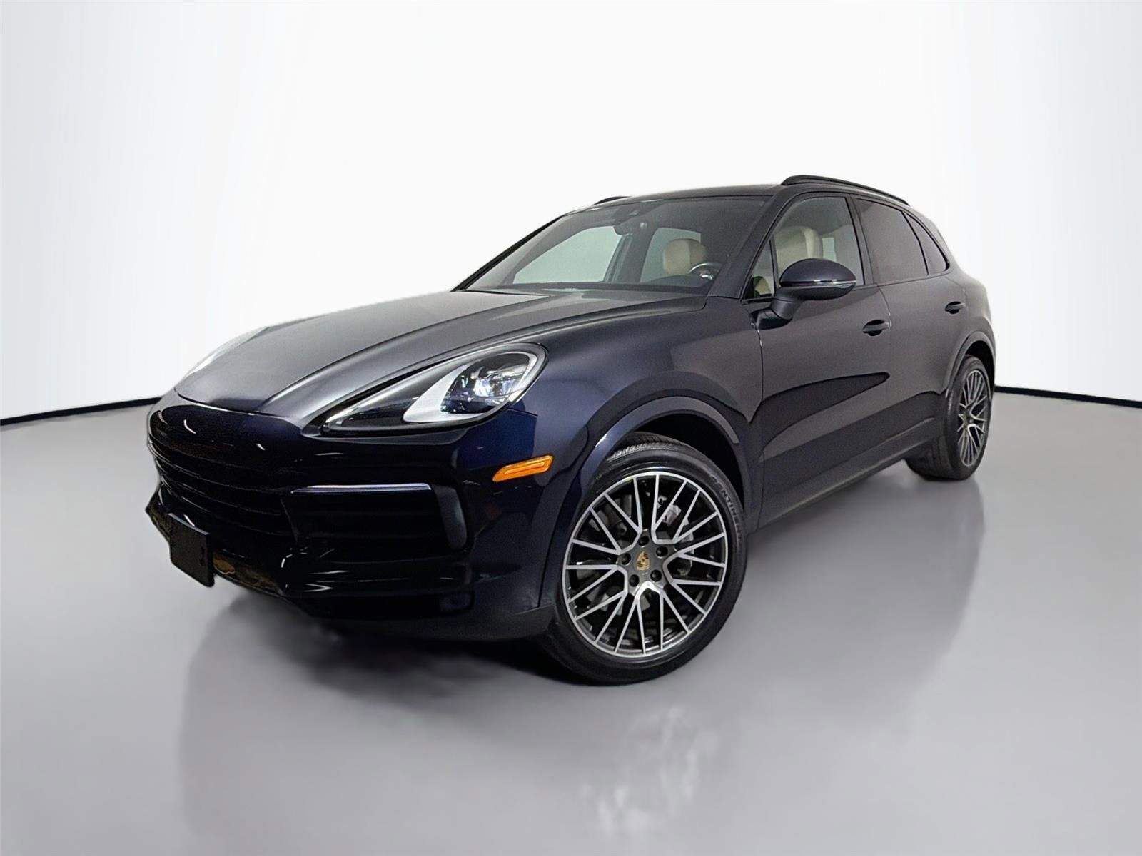 Certified 2022 Porsche Cayenne GTS AWD/4WD image 1