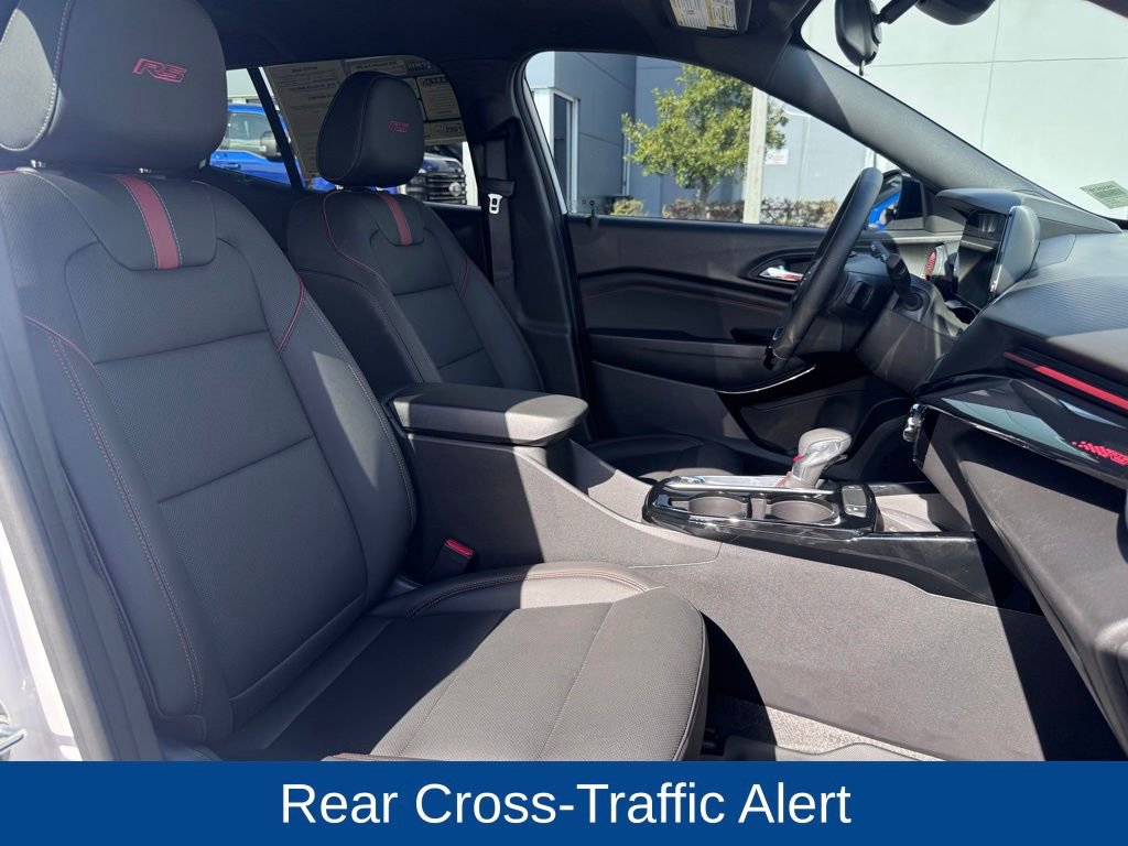 Used 2025 Chevrolet Trax RS w/ Sunroof Package image 21