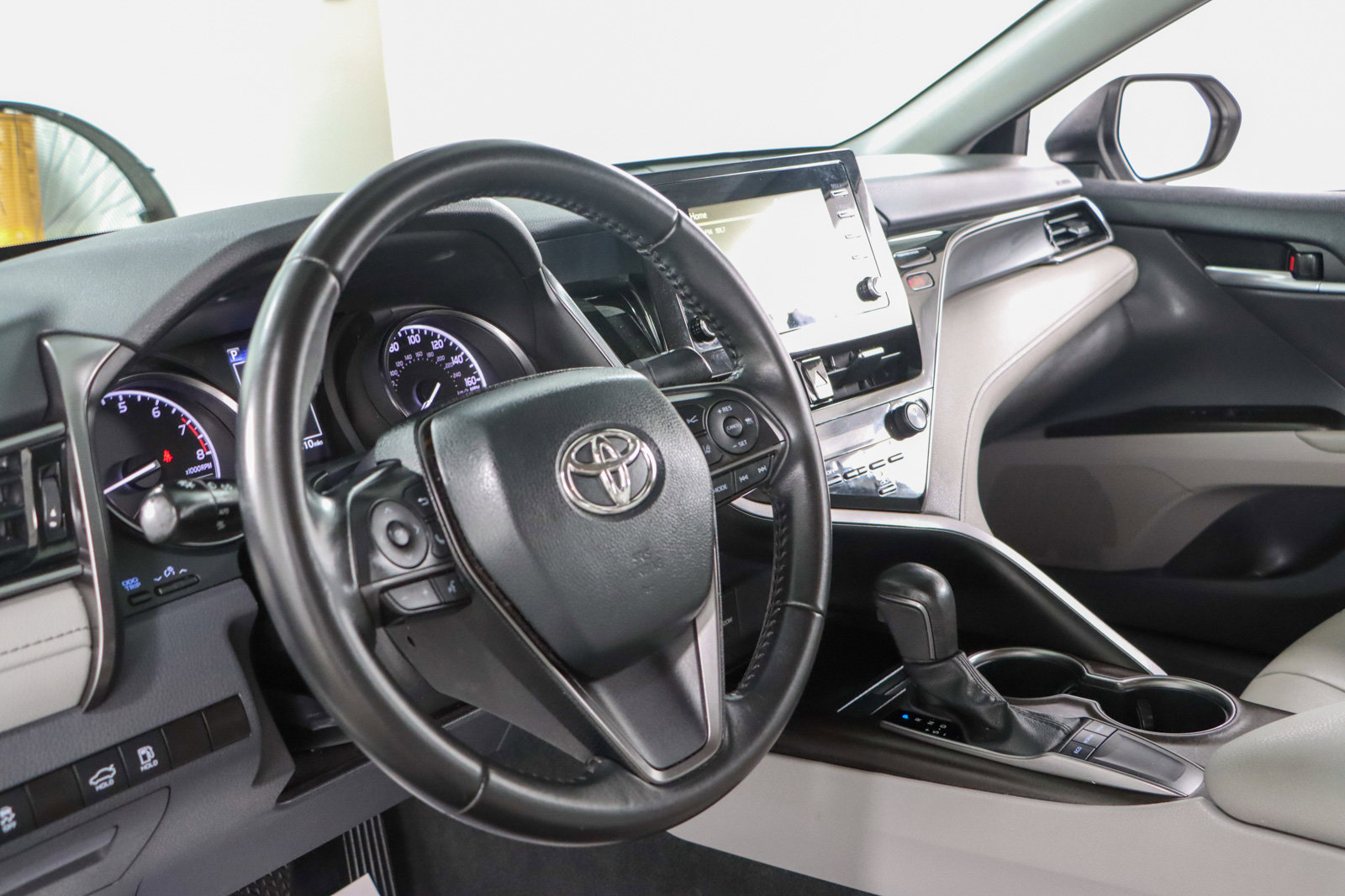 Used 2023 Toyota Camry SE image 22