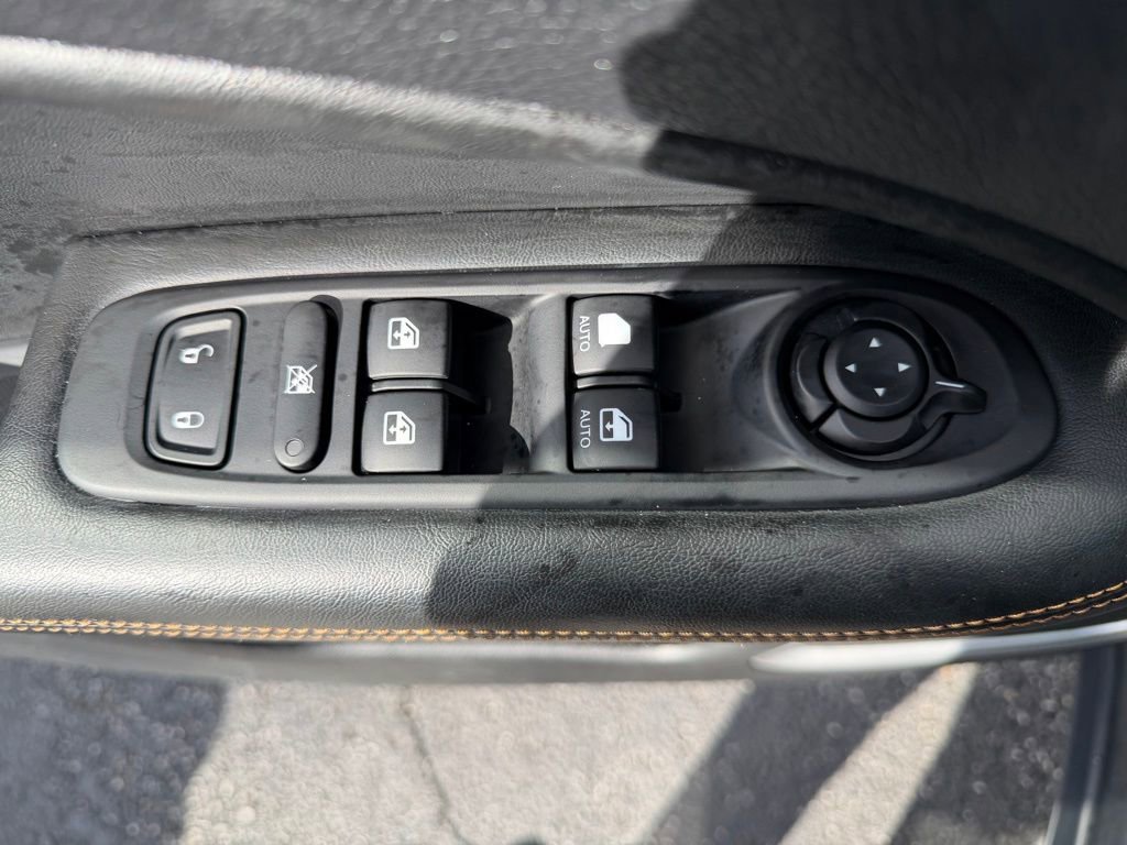Used 2020 Jeep Compass Limited image 19
