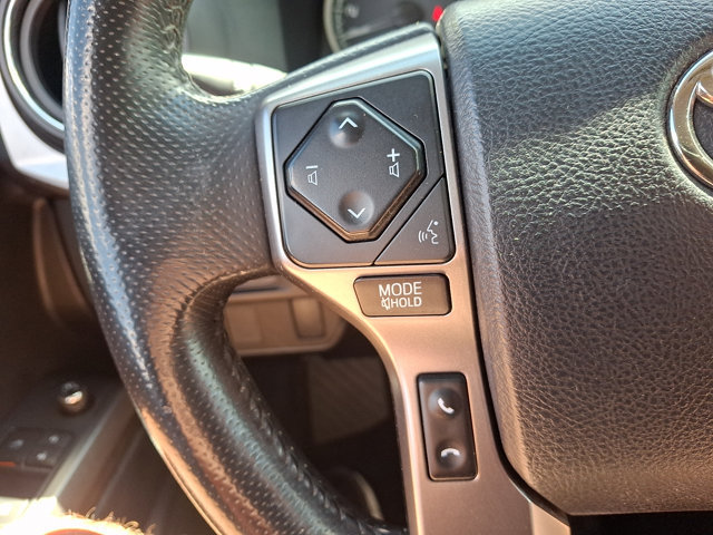 Used 2017 Toyota Tacoma SR5 AWD/4WD image 20