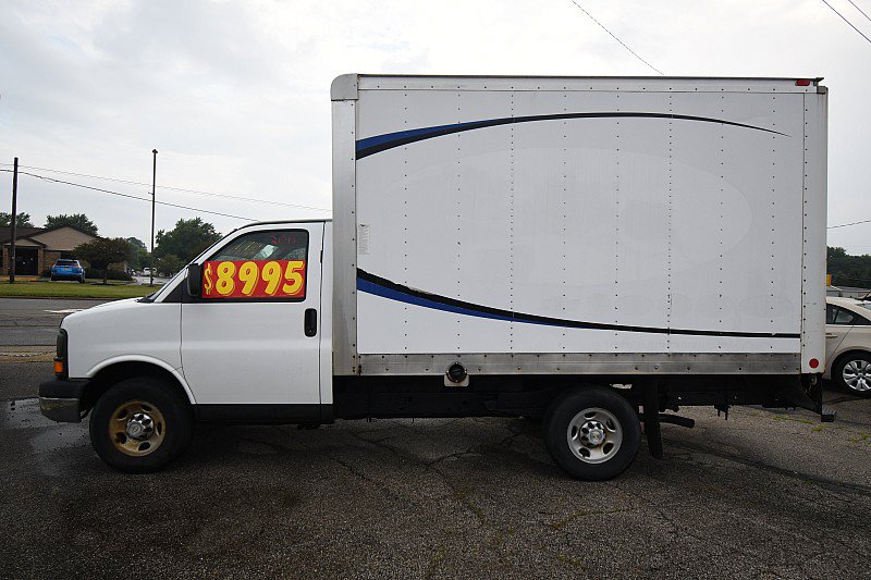 Used 2013 Chevrolet Express 3500 RWD image 4
