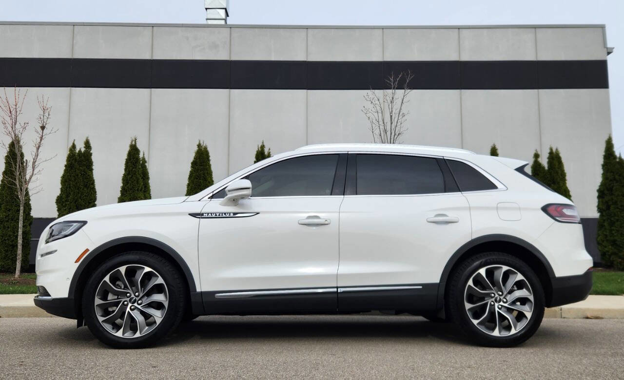 Used 2021 Lincoln Nautilus Reserve w/ Equipment Group 201A image 2