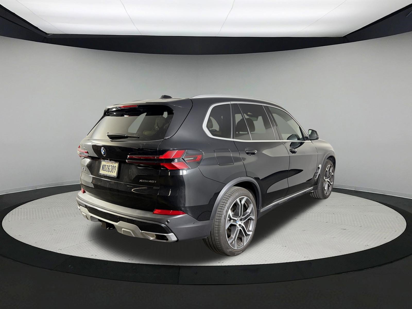 Used 2026 BMW X5 xDrive40i AWD/4WD image 4