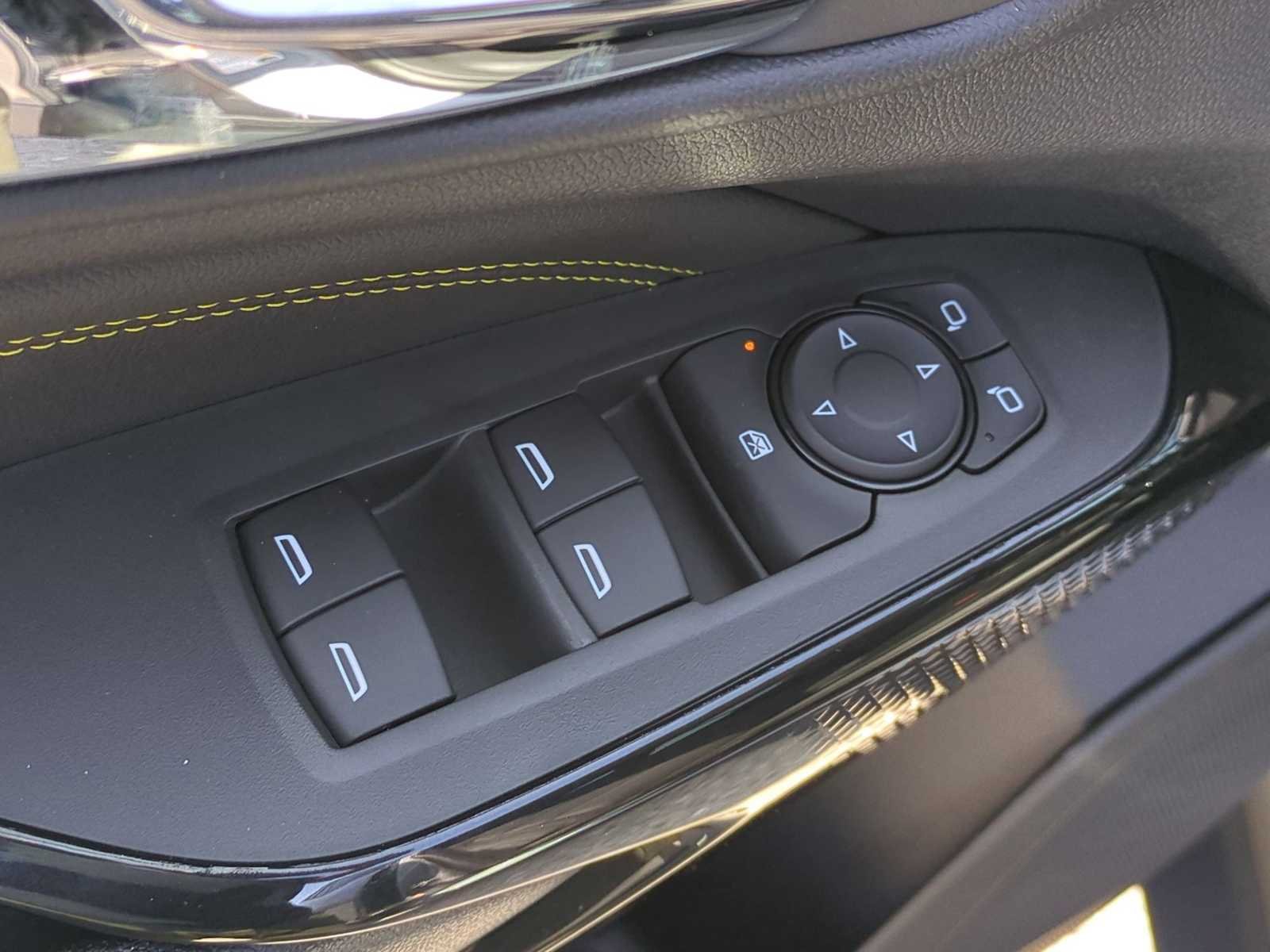 New 2026 Chevrolet Trax LT w/ Midnight Edition FWD image 11