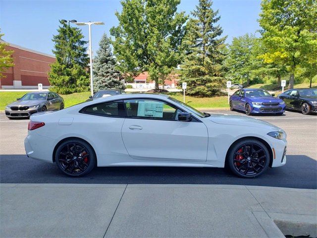 New 2026 BMW 440i xDrive Coupe w/ Parking Assistance Package image 4