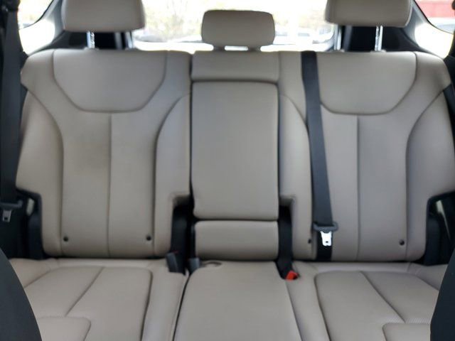 Certified 2023 Hyundai Santa Fe SEL w/ Premium Package image 32
