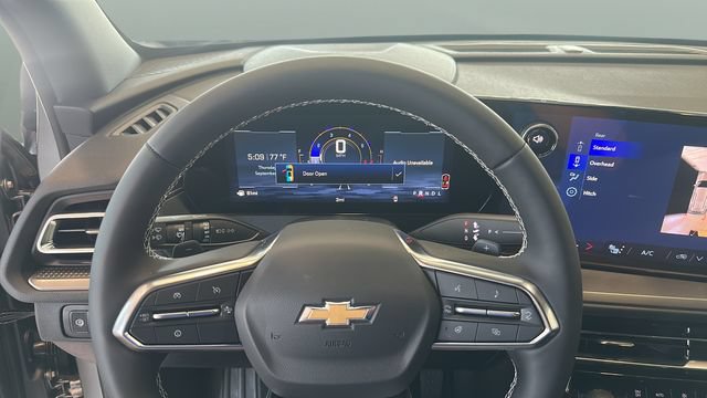 New 2027 Chevrolet Traverse LT w/ Sun and Wheel Package FWD image 12