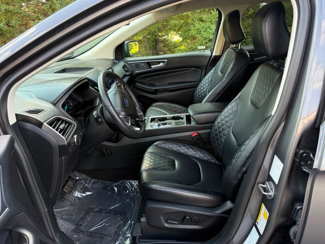 Used 2024 Ford Edge Titanium image 6