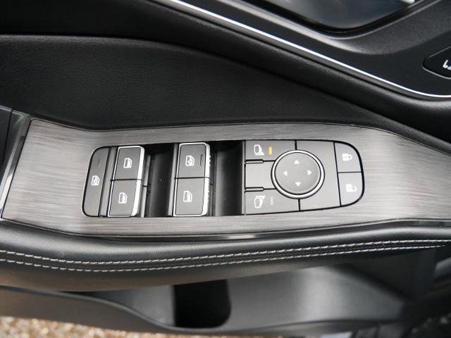 Certified 2023 Nissan Rogue Platinum w/ Platinum Premium Package AWD/4WD image 15