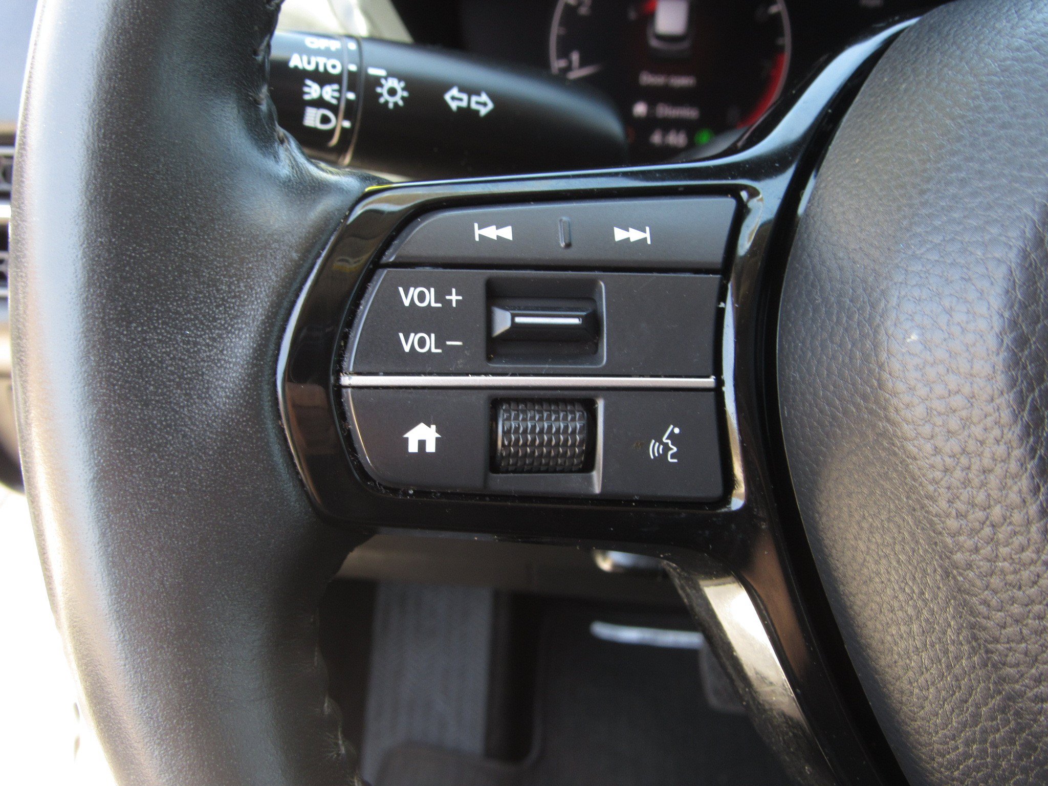 Certified 2024 Honda HR-V EX-L image 25