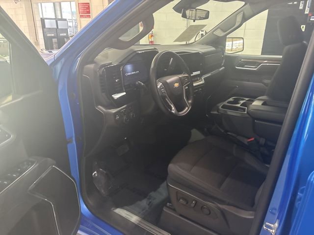 Used 2025 Chevrolet Silverado 1500 LT image 12