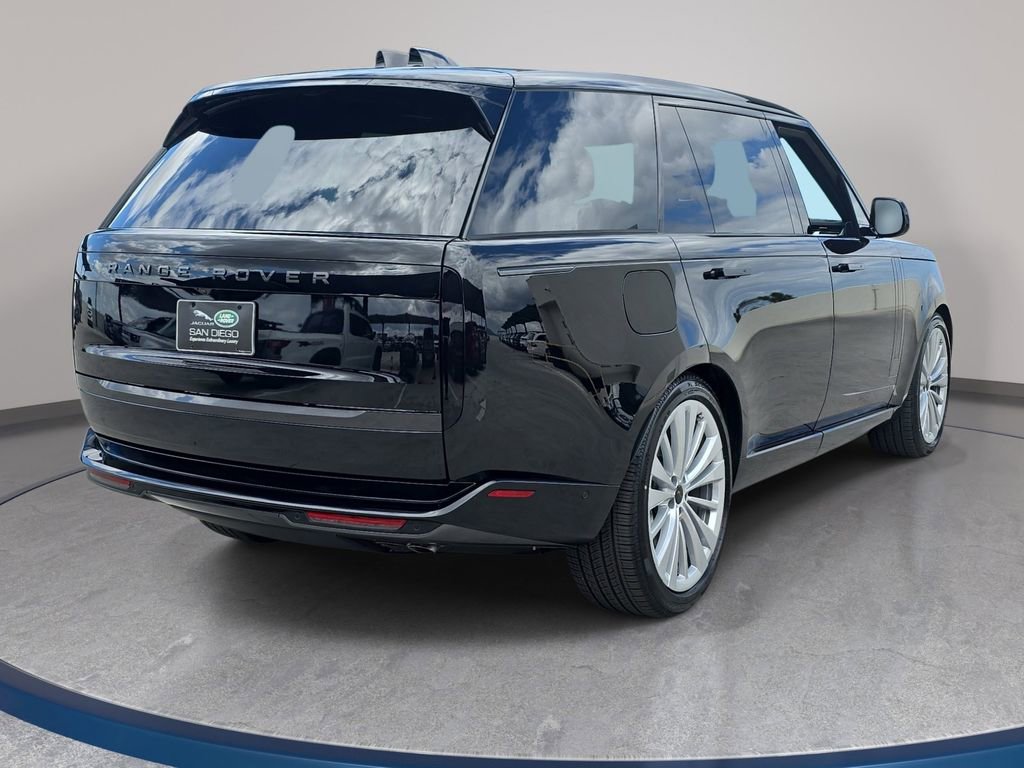 New 2026 Land Rover Range Rover Long Wheelbase SE AWD/4WD image 5
