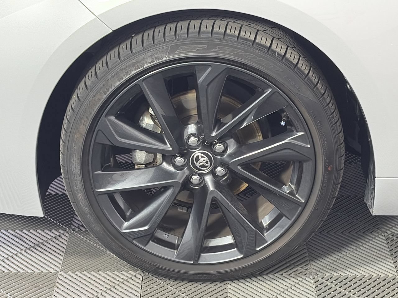 Used 2026 Toyota Corolla SE w/ Carpet Mat Package (TMS) FWD image 10
