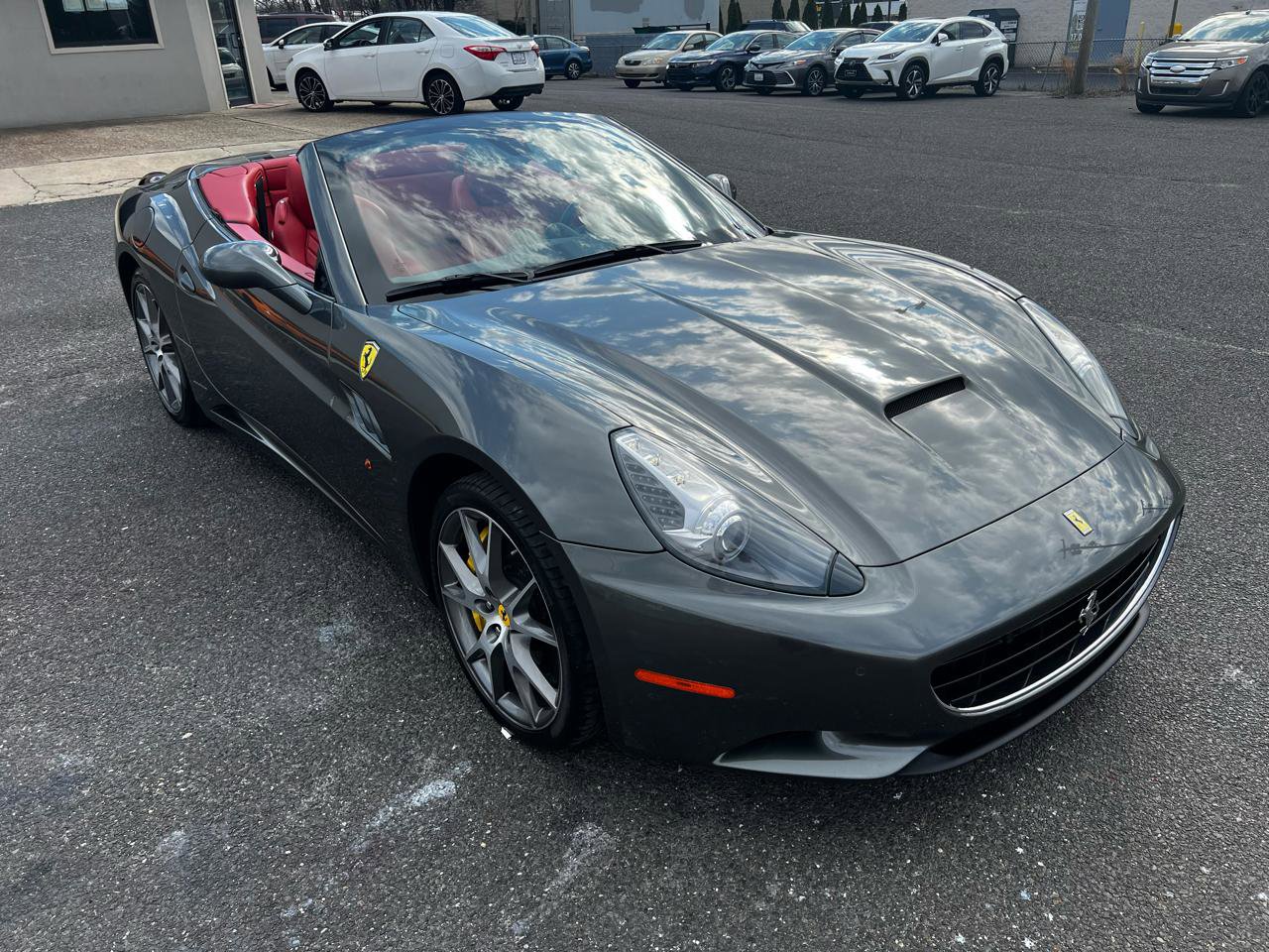 Used 2012 Ferrari California image 35