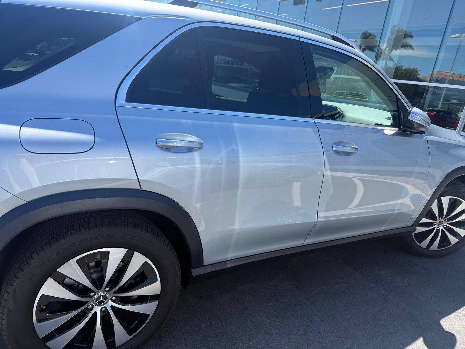 Used 2024 Mercedes-Benz GLE 350 4MATIC image 5