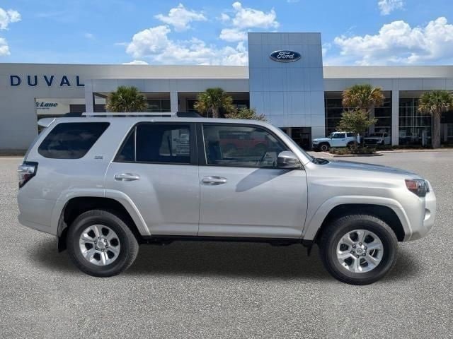 Used 2024 Toyota 4Runner SR5 image 3