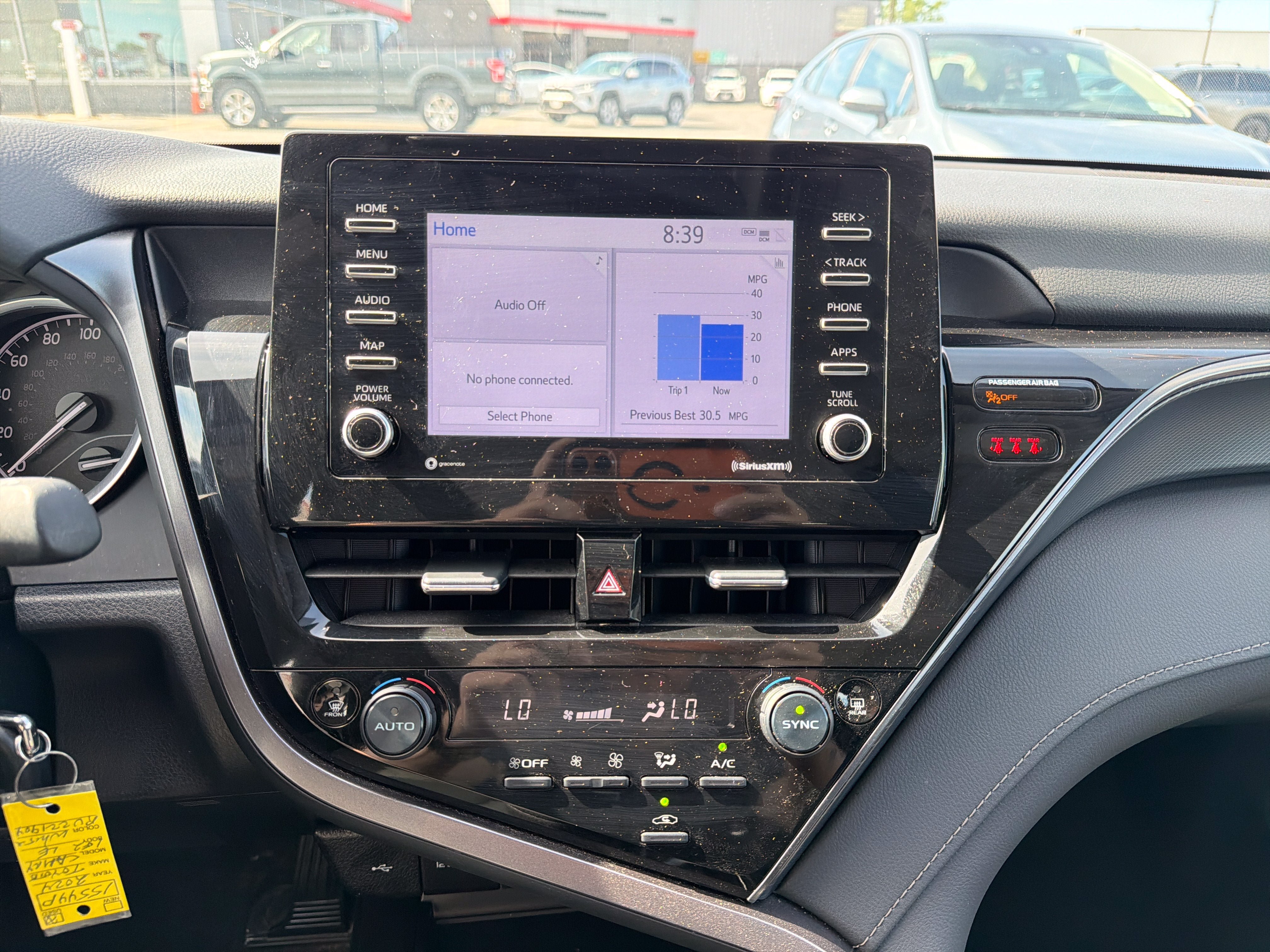 Used 2024 Toyota Camry LE FWD image 18