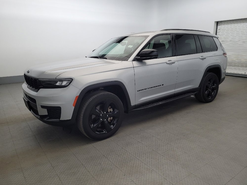 Used 2021 Jeep Grand Cherokee L Laredo AWD/4WD image 2