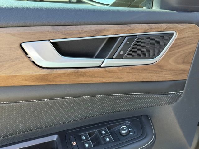 Used 2024 Volkswagen Atlas SE FWD image 15
