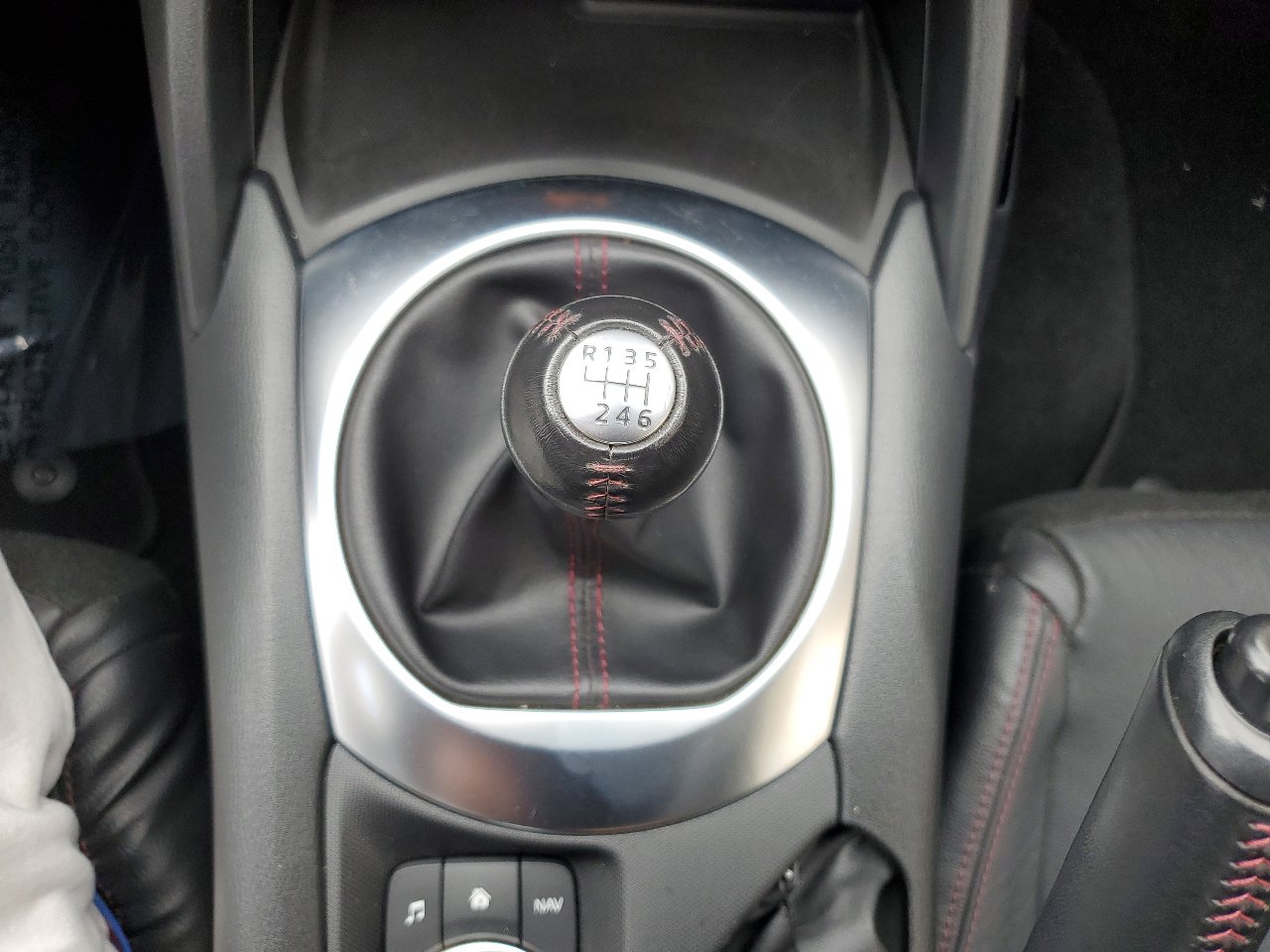 Used 2016 MAZDA MX-5 Miata Grand Touring image 25