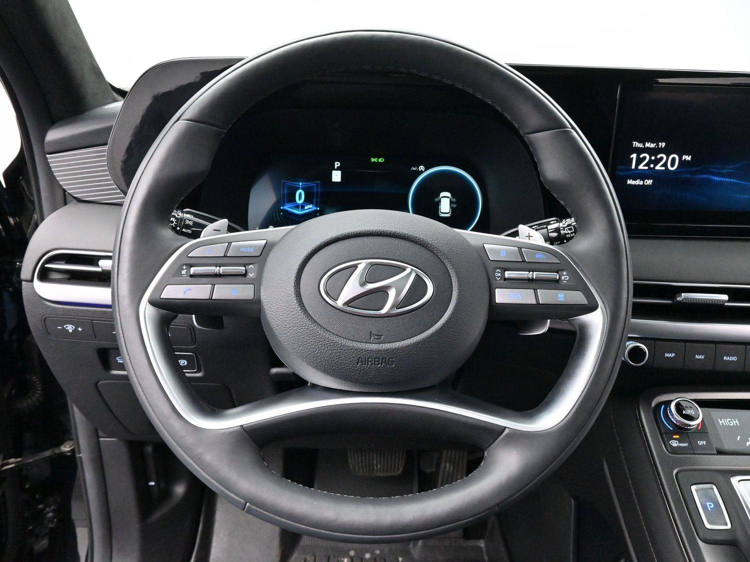 Used 2025 Hyundai Palisade Calligraphy image 16