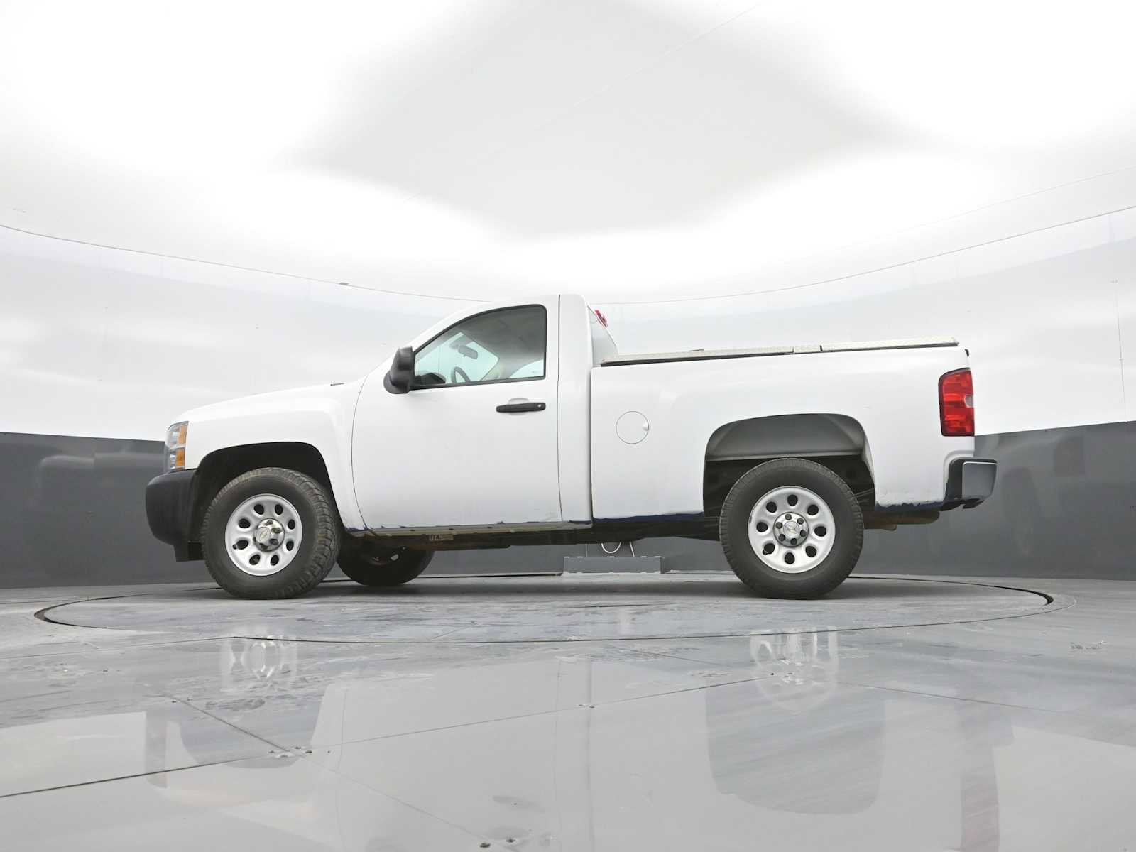 Used 2013 Chevrolet Silverado 1500 W/T RWD image 28