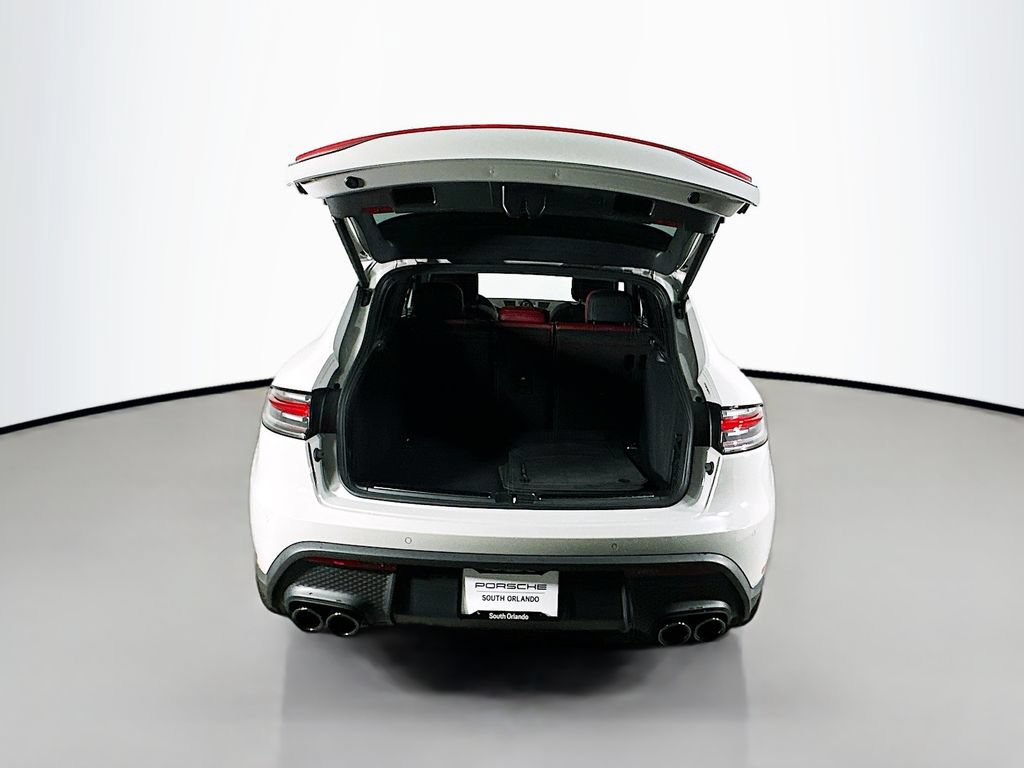 New 2025 Porsche Macan AWD/4WD image 28