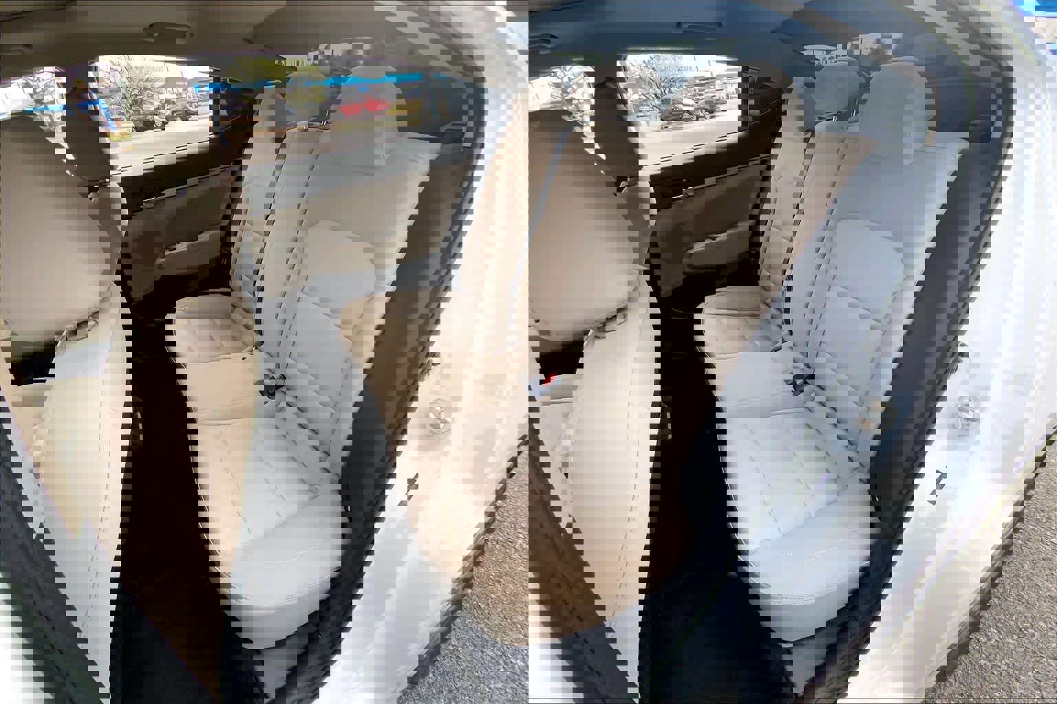 Used 2017 Hyundai Elantra Value Edition w/ Cargo Package image 21