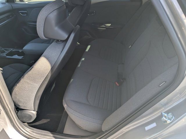Used 2025 Kia K4 EX image 17