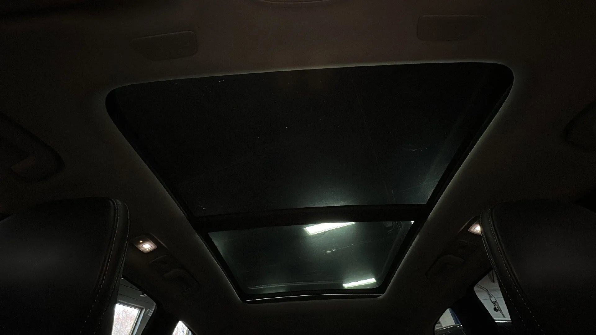 Used 2022 Volvo XC60 T8 Inscription w/ Advanced Package image 28