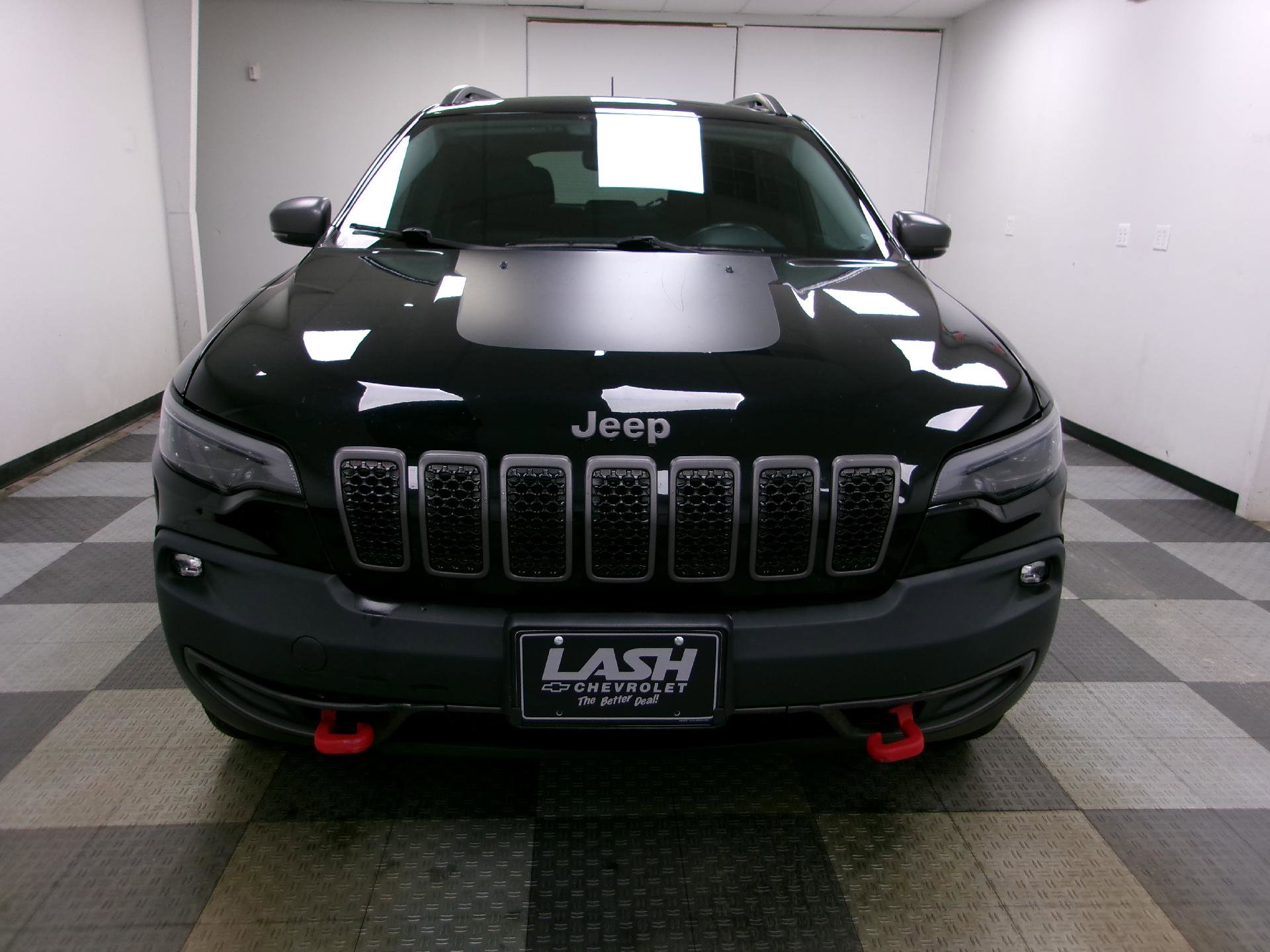 Used 2019 Jeep Cherokee Trailhawk w/ Cold Weather Group image 15