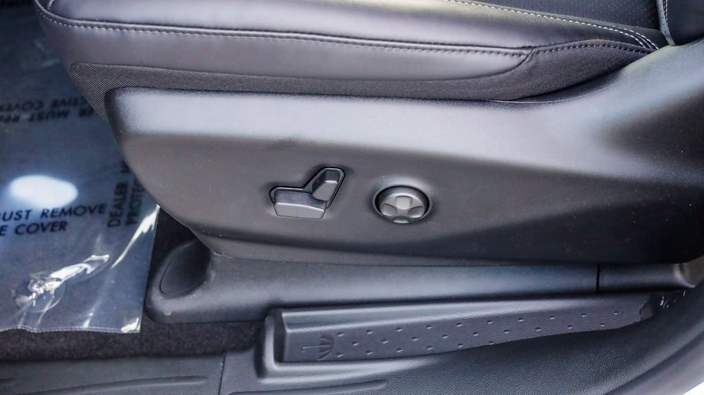 New 2026 Chrysler Pacifica Select w/ S Appearance Package image 23