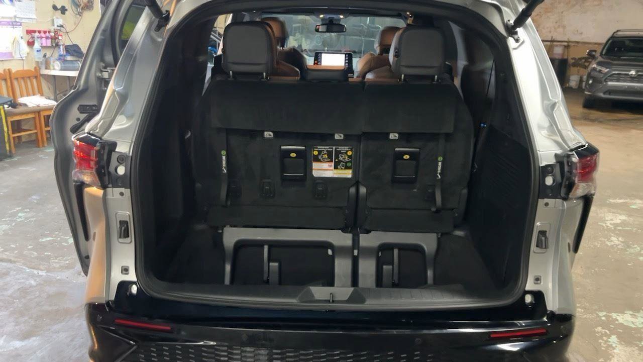 Certified 2022 Toyota Sienna XSE image 20