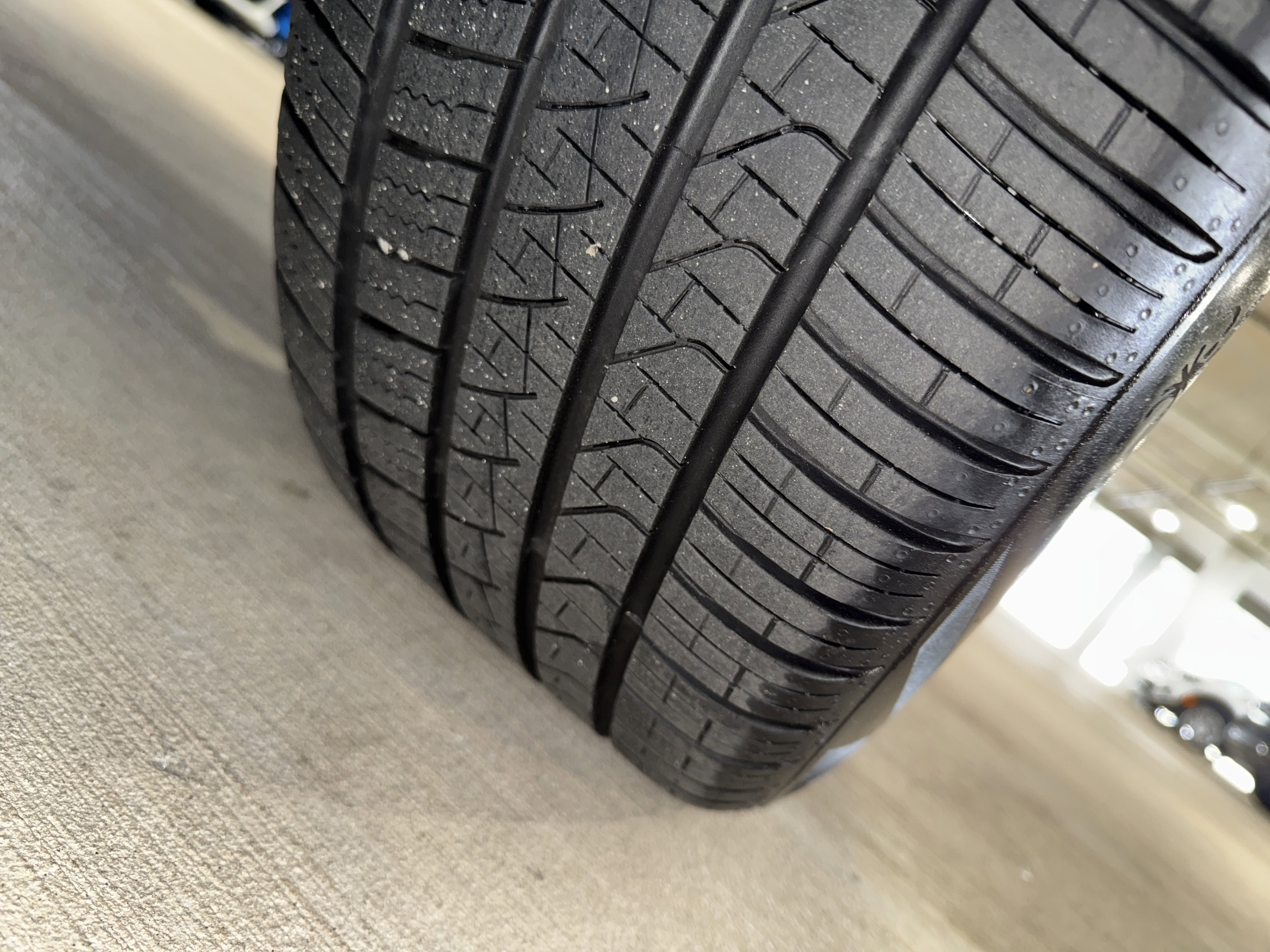 Used 2025 BMW X5 xDrive40i w/ M Sport Package image 37