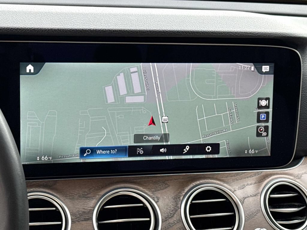 Used 2023 Mercedes-Benz E 350 4MATIC Sedan image 33