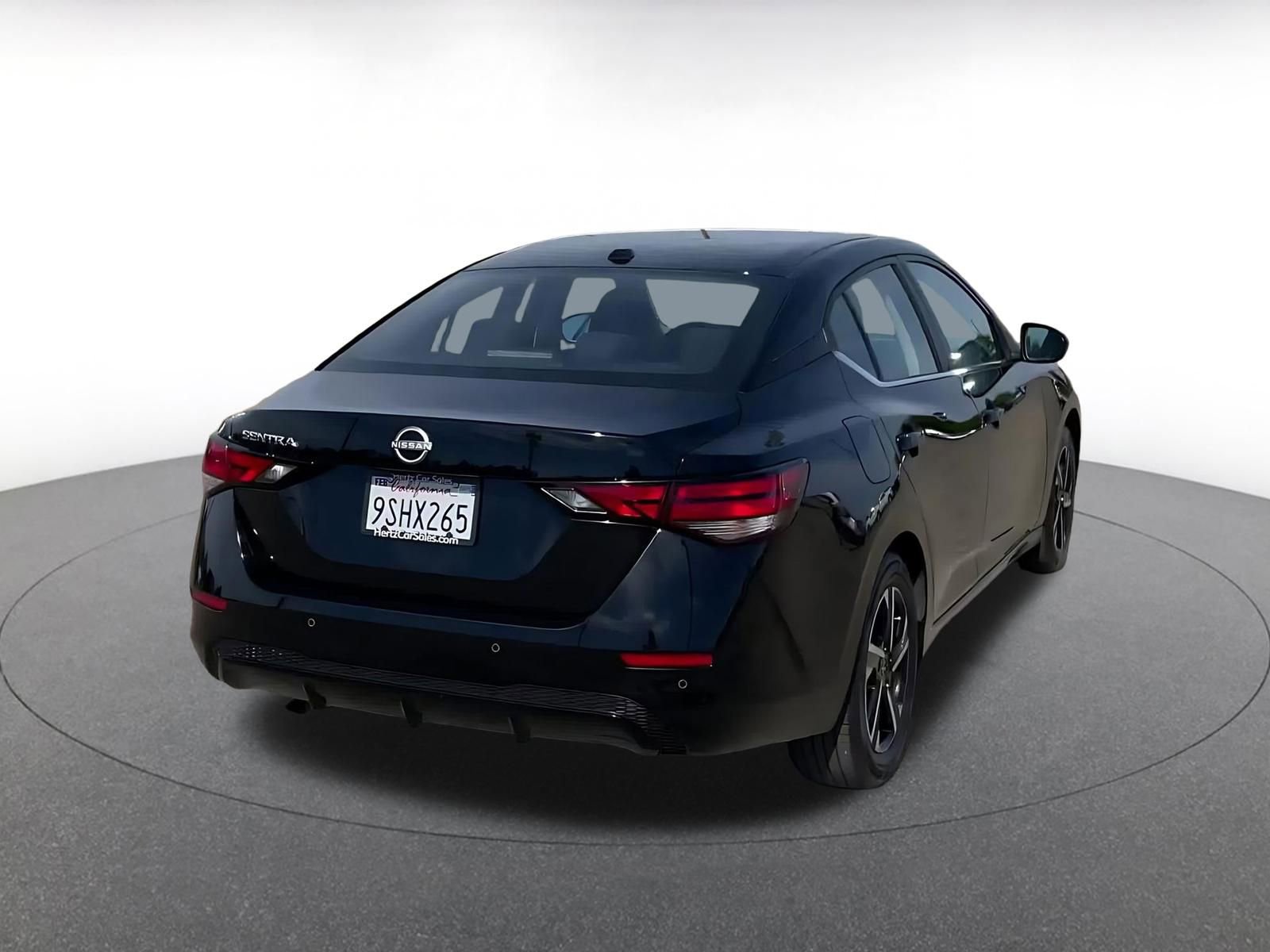 Used 2025 Nissan Sentra SV image 14