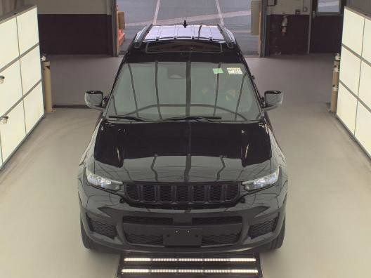 Used 2023 Jeep Grand Cherokee L Laredo image 5